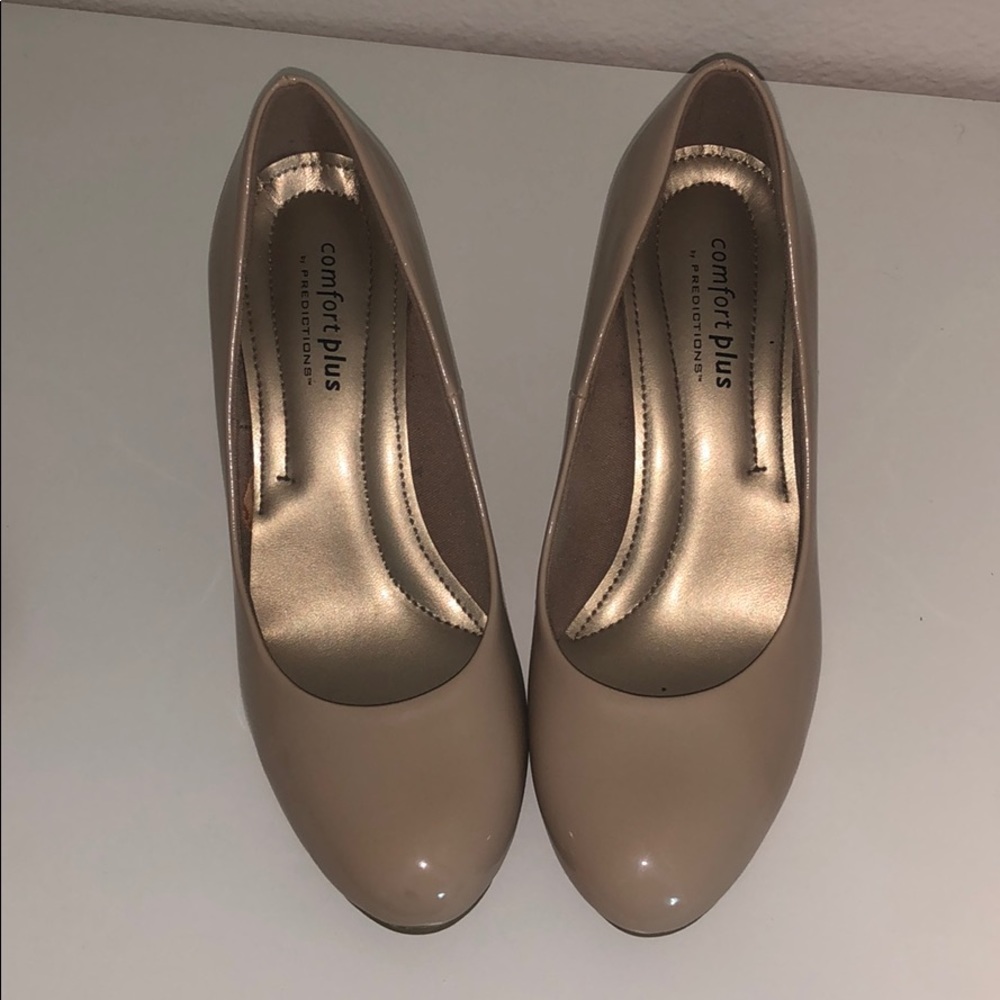 Tan heels only worn once!